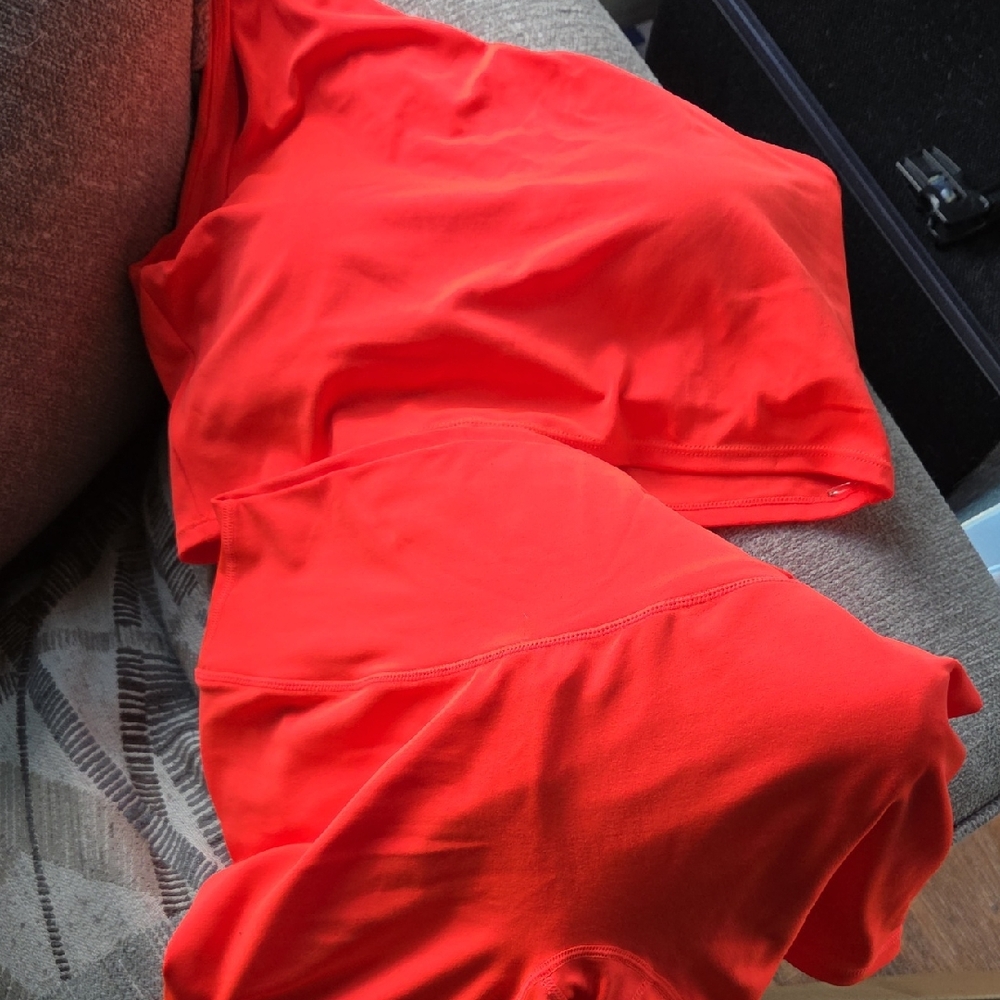 PARAGON Bright Orange Top